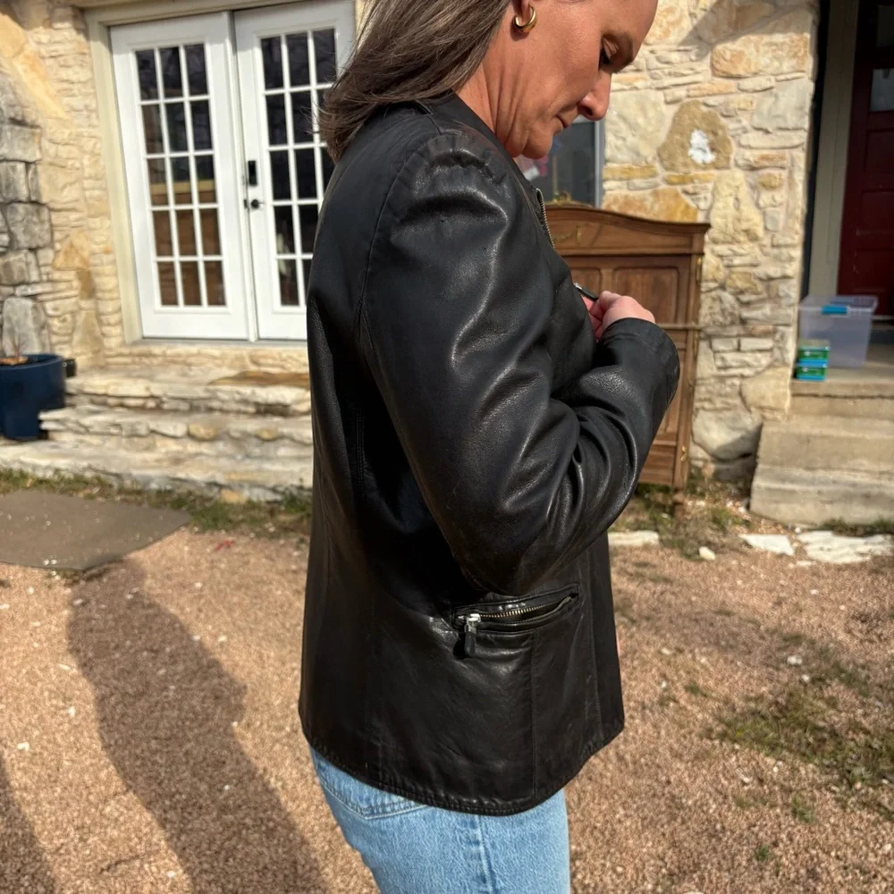 ANN TAYLOR LEATHER JACKET 12 - Picture 4 of 16